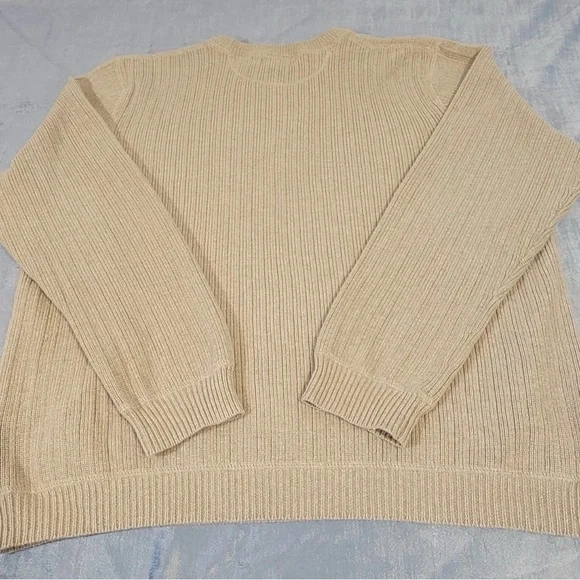 Eddie Bauer Men's Beige Crewneck Sweater - Picture 5 of 11
